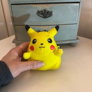 Rare Pokémon Pikachu/Raichu Reversible Flip Zipper Nintendo 1999 KFC Plush Toy